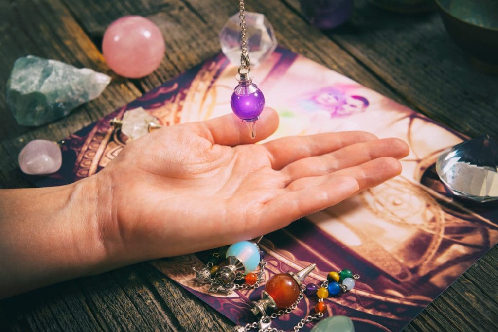divination class at retreat image